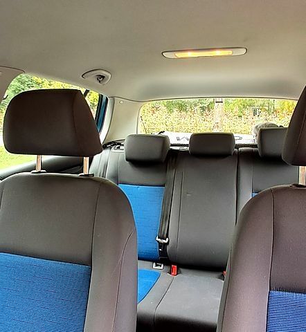 Синій Фольксваген Гольф, об'ємом двигуна 1.6 л та пробігом 243 тис. км за 6300 $, фото 2 на Automoto.ua