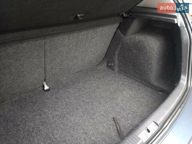 Синий Фольксваген Гольф, объемом двигателя 1.6 л и пробегом 206 тыс. км за 6300 $, фото 42 на Automoto.ua