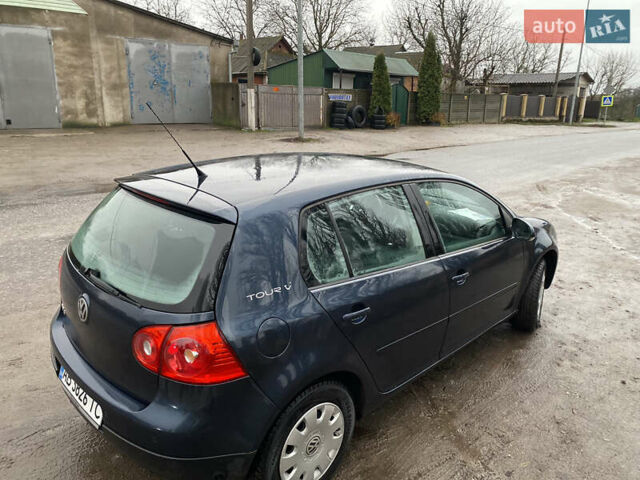 Синій Фольксваген Гольф, об'ємом двигуна 1.39 л та пробігом 309 тис. км за 4400 $, фото 7 на Automoto.ua