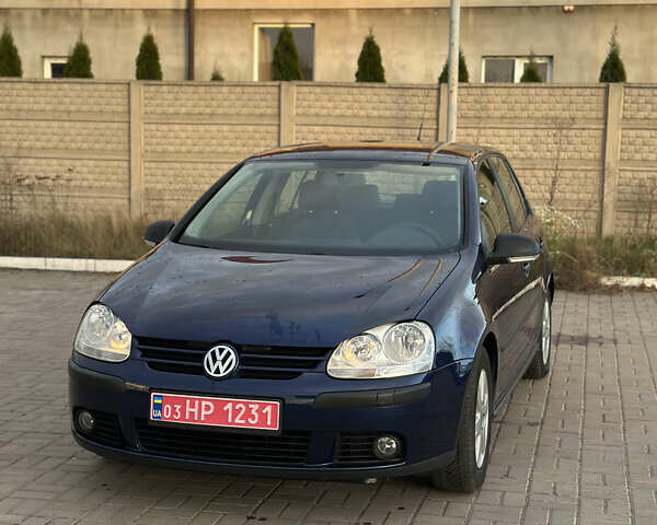 Синий Фольксваген Гольф, объемом двигателя 1.6 л и пробегом 206 тыс. км за 5950 $, фото 101 на Automoto.ua