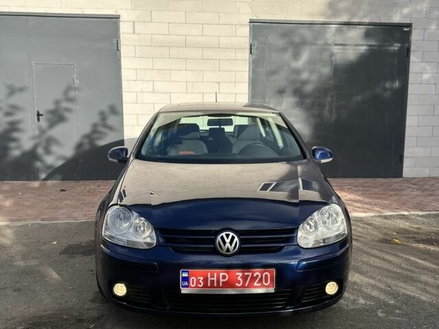 Синий Фольксваген Гольф, объемом двигателя 1.6 л и пробегом 190 тыс. км за 5899 $, фото 1 на Automoto.ua