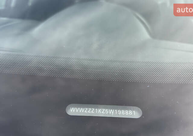 Синий Фольксваген Гольф, объемом двигателя 1.6 л и пробегом 154 тыс. км за 6346 $, фото 94 на Automoto.ua