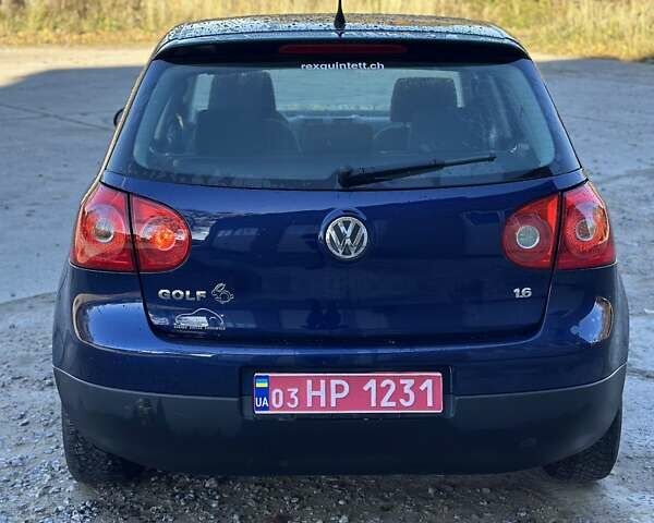 Синий Фольксваген Гольф, объемом двигателя 1.6 л и пробегом 206 тыс. км за 6200 $, фото 25 на Automoto.ua