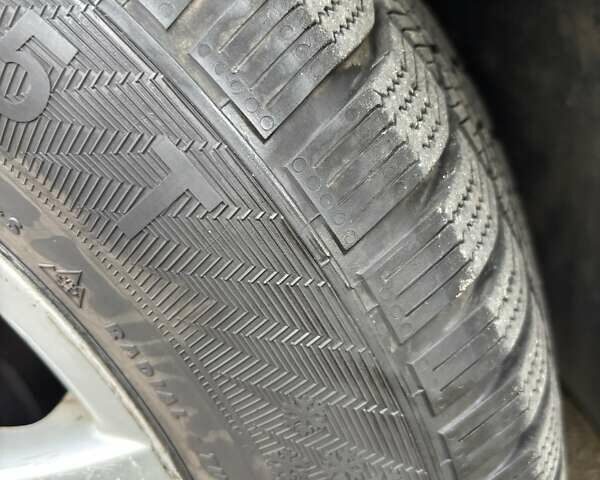 Синій Фольксваген Гольф, об'ємом двигуна 1.6 л та пробігом 321 тис. км за 6000 $, фото 6 на Automoto.ua