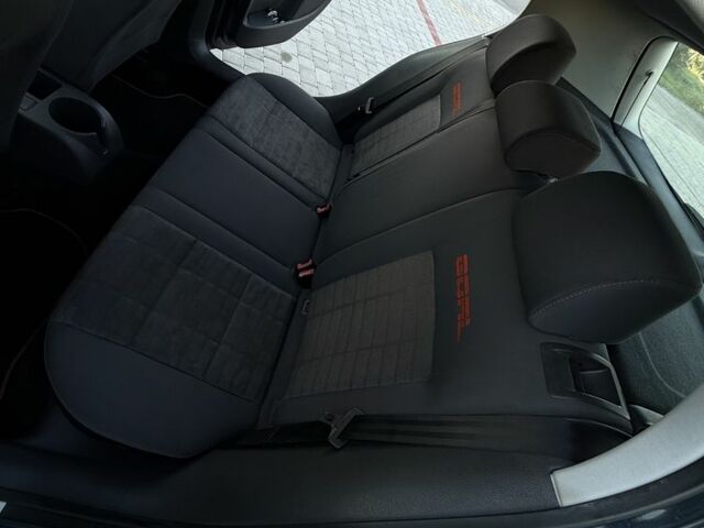 Синий Фольксваген Гольф, объемом двигателя 1.4 л и пробегом 183 тыс. км за 5300 $, фото 16 на Automoto.ua