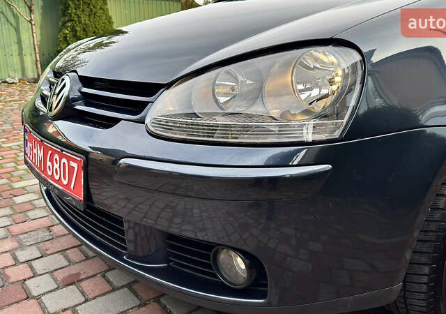 Синий Фольксваген Гольф, объемом двигателя 1.6 л и пробегом 154 тыс. км за 6346 $, фото 83 на Automoto.ua