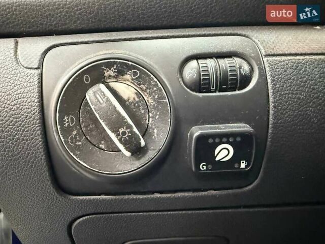 Синій Фольксваген Гольф, об'ємом двигуна 1.6 л та пробігом 331 тис. км за 5990 $, фото 15 на Automoto.ua