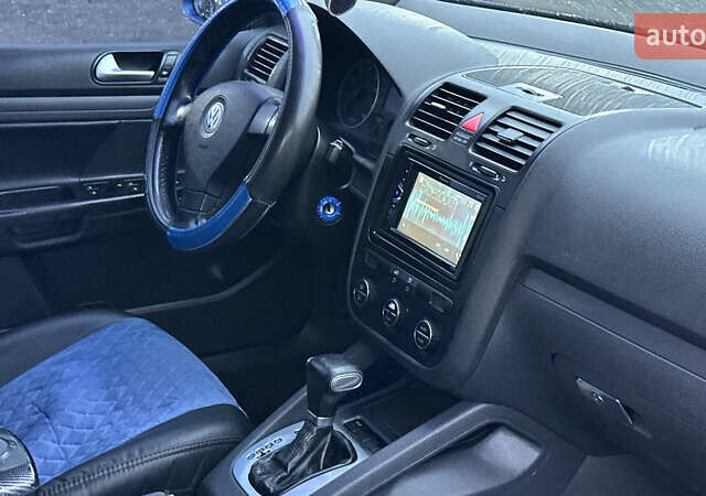 Фольксваген Гольф 2006 в Полтаве на Automoto.ua Синий Фольксваген Гольф, объемом двигателя 1.6 л и пробегом 175 тыс. км за 6400 $, фото 17 на Automoto.ua