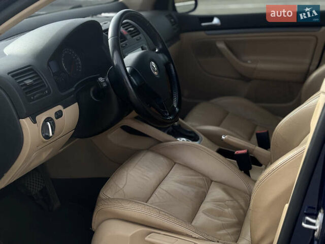 Синий Фольксваген Гольф, объемом двигателя 1.6 л и пробегом 176 тыс. км за 6900 $, фото 18 на Automoto.ua