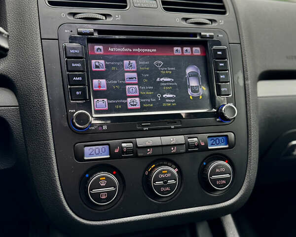 Синий Фольксваген Гольф, объемом двигателя 1.4 л и пробегом 252 тыс. км за 6500 $, фото 26 на Automoto.ua