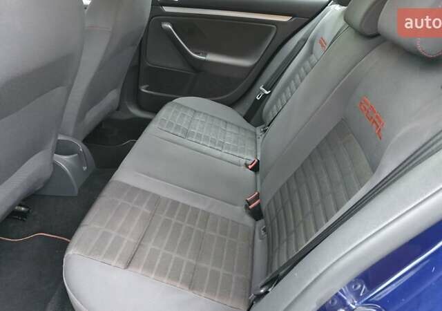 Синий Фольксваген Гольф, объемом двигателя 1.6 л и пробегом 178 тыс. км за 6700 $, фото 21 на Automoto.ua