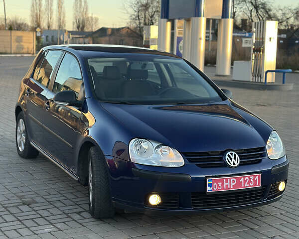 Синий Фольксваген Гольф, объемом двигателя 1.6 л и пробегом 206 тыс. км за 5950 $, фото 5 на Automoto.ua