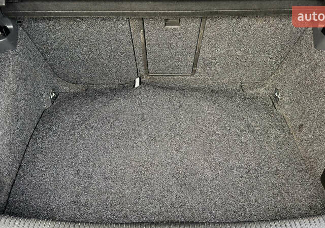 Синий Фольксваген Гольф, объемом двигателя 1.6 л и пробегом 154 тыс. км за 6346 $, фото 15 на Automoto.ua