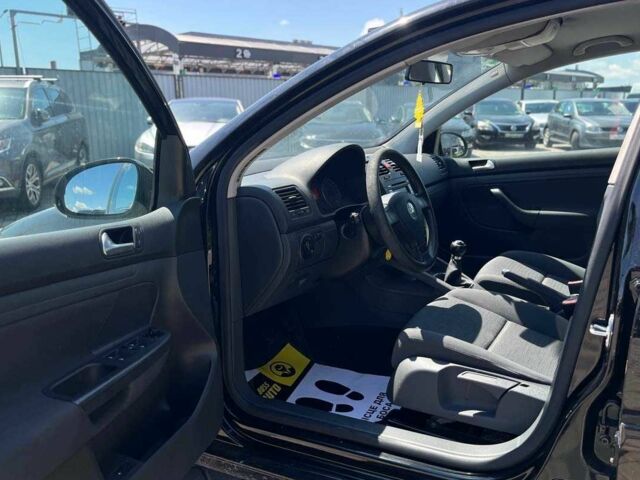 Синий Фольксваген Гольф, объемом двигателя 1.6 л и пробегом 188 тыс. км за 5500 $, фото 8 на Automoto.ua