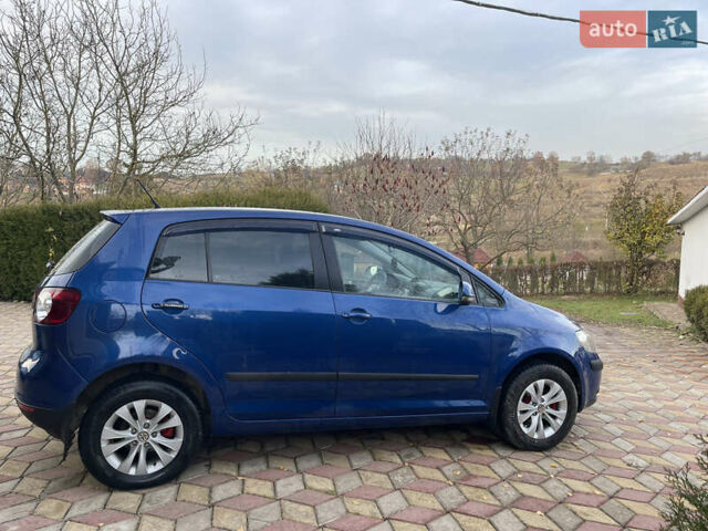 Синий Фольксваген Гольф, объемом двигателя 1.6 л и пробегом 300 тыс. км за 6200 $, фото 14 на Automoto.ua