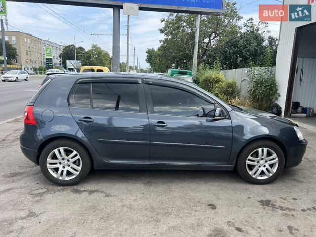 Синий Фольксваген Гольф, объемом двигателя 1.39 л и пробегом 261 тыс. км за 4100 $, фото 2 на Automoto.ua