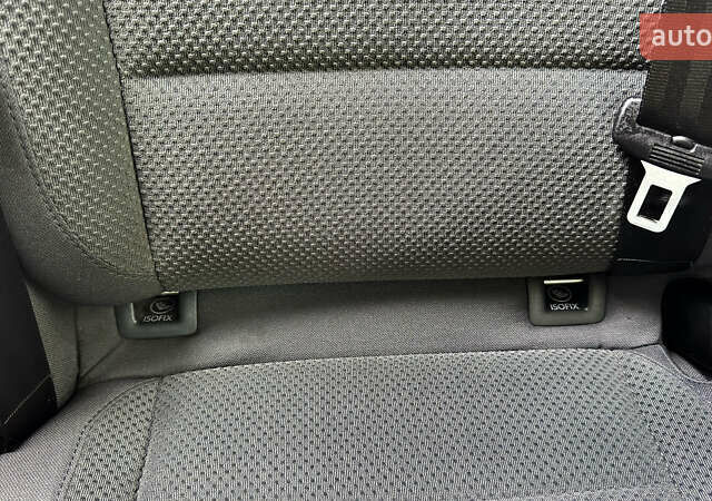 Синий Фольксваген Гольф, объемом двигателя 1.6 л и пробегом 154 тыс. км за 6346 $, фото 36 на Automoto.ua