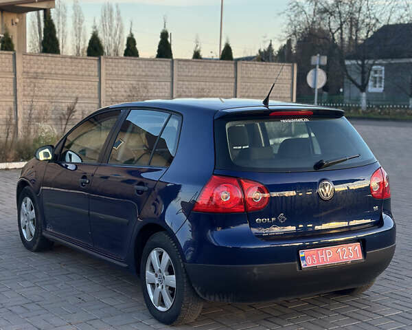 Синий Фольксваген Гольф, объемом двигателя 1.6 л и пробегом 206 тыс. км за 5950 $, фото 51 на Automoto.ua