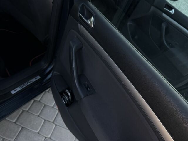 Синий Фольксваген Гольф, объемом двигателя 1.4 л и пробегом 183 тыс. км за 5300 $, фото 22 на Automoto.ua