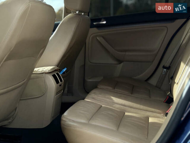 Синий Фольксваген Гольф, объемом двигателя 1.6 л и пробегом 176 тыс. км за 6900 $, фото 15 на Automoto.ua