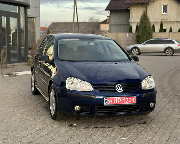 Синий Фольксваген Гольф, объемом двигателя 1.6 л и пробегом 206 тыс. км за 5950 $, фото 75 на Automoto.ua