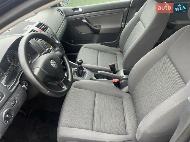 Синій Фольксваген Гольф, об'ємом двигуна 1.6 л та пробігом 228 тис. км за 5650 $, фото 8 на Automoto.ua