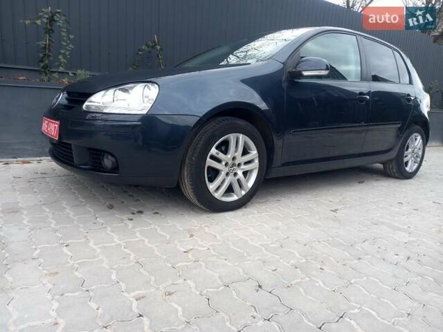Синий Фольксваген Гольф, объемом двигателя 1.6 л и пробегом 206 тыс. км за 6300 $, фото 5 на Automoto.ua