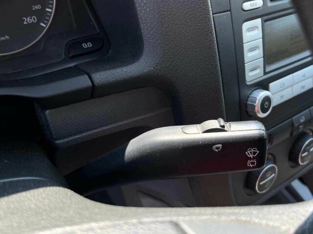 Синий Фольксваген Гольф, объемом двигателя 1.6 л и пробегом 188 тыс. км за 5500 $, фото 14 на Automoto.ua