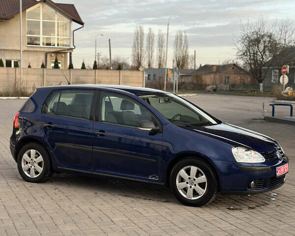 Синий Фольксваген Гольф, объемом двигателя 1.6 л и пробегом 206 тыс. км за 5950 $, фото 80 на Automoto.ua