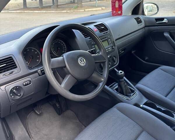 Синий Фольксваген Гольф, объемом двигателя 1.6 л и пробегом 204 тыс. км за 5800 $, фото 9 на Automoto.ua