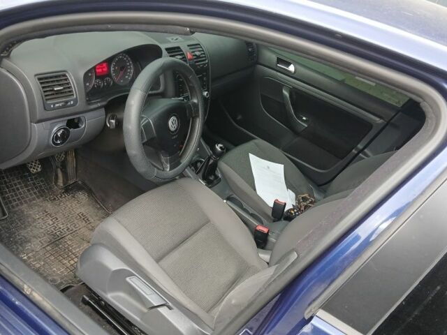 Синий Фольксваген Гольф, объемом двигателя 1.9 л и пробегом 345 тыс. км за 2950 $, фото 7 на Automoto.ua