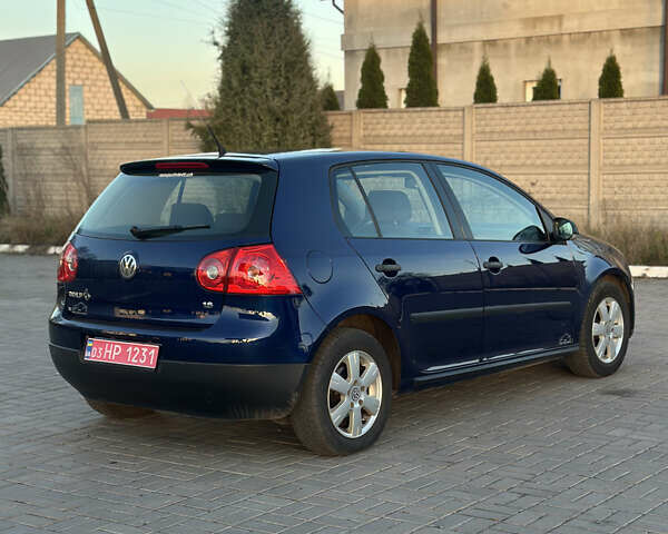 Синий Фольксваген Гольф, объемом двигателя 1.6 л и пробегом 206 тыс. км за 5950 $, фото 44 на Automoto.ua