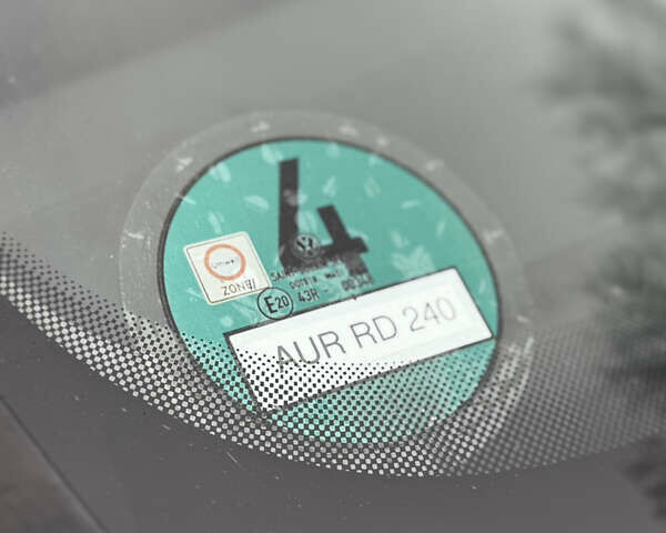 Синий Фольксваген Гольф, объемом двигателя 1.4 л и пробегом 252 тыс. км за 6500 $, фото 12 на Automoto.ua