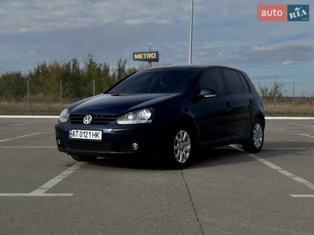 Синий Фольксваген Гольф, объемом двигателя 1.6 л и пробегом 176 тыс. км за 6900 $, фото 1 на Automoto.ua
