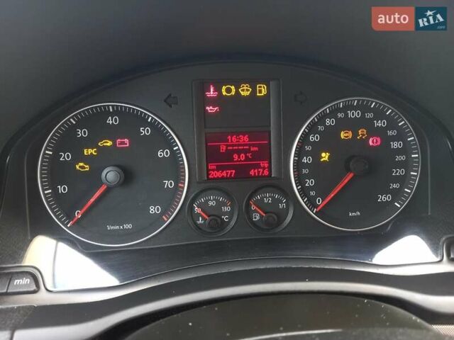 Синий Фольксваген Гольф, объемом двигателя 1.6 л и пробегом 206 тыс. км за 6300 $, фото 33 на Automoto.ua