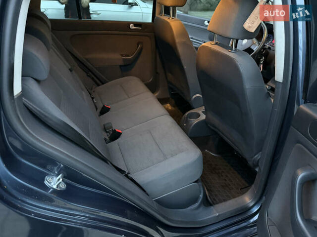 Синій Фольксваген Гольф, об'ємом двигуна 1.6 л та пробігом 169 тис. км за 6300 $, фото 11 на Automoto.ua