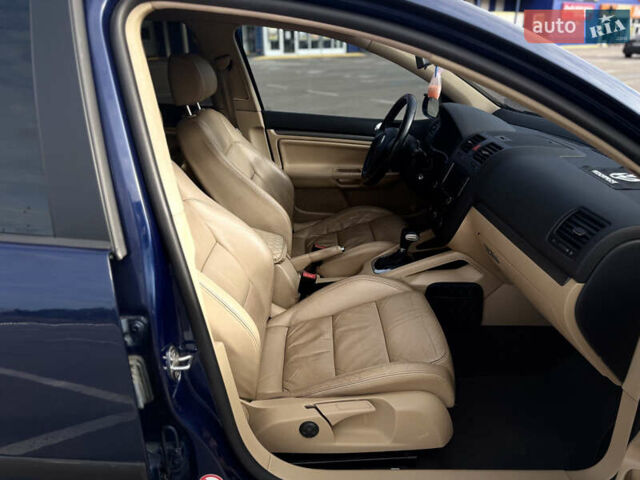 Синий Фольксваген Гольф, объемом двигателя 1.6 л и пробегом 176 тыс. км за 6900 $, фото 17 на Automoto.ua