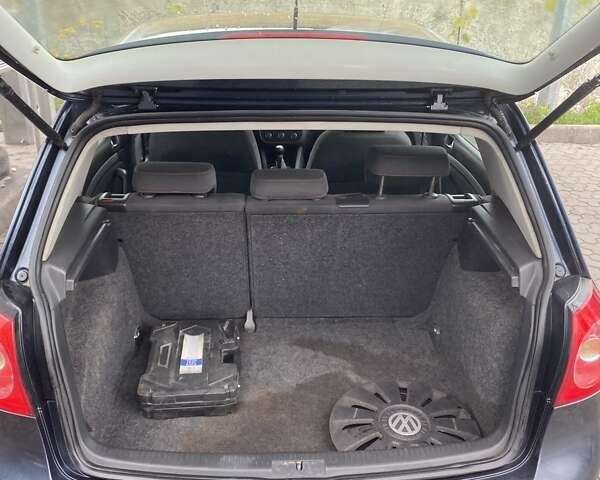 Синий Фольксваген Гольф, объемом двигателя 1.6 л и пробегом 237 тыс. км за 5500 $, фото 7 на Automoto.ua