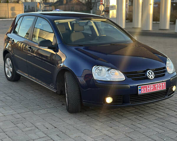 Синий Фольксваген Гольф, объемом двигателя 1.6 л и пробегом 206 тыс. км за 5950 $, фото 3 на Automoto.ua