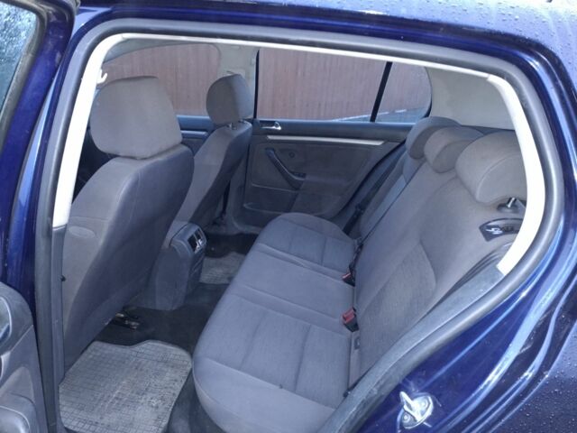 Синий Фольксваген Гольф, объемом двигателя 1 л и пробегом 410 тыс. км за 6300 $, фото 5 на Automoto.ua