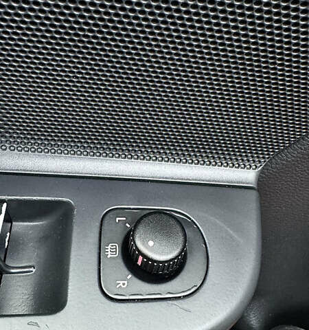 Синий Фольксваген Гольф, объемом двигателя 1.6 л и пробегом 154 тыс. км за 6346 $, фото 73 на Automoto.ua