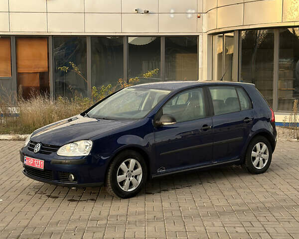 Синий Фольксваген Гольф, объемом двигателя 1.6 л и пробегом 206 тыс. км за 5950 $, фото 84 на Automoto.ua