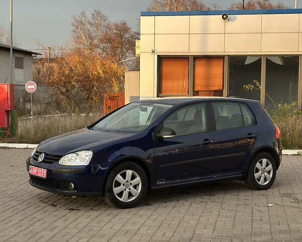 Синий Фольксваген Гольф, объемом двигателя 1.6 л и пробегом 206 тыс. км за 5950 $, фото 96 на Automoto.ua