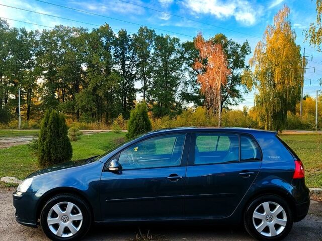 Синий Фольксваген Гольф, объемом двигателя 1.6 л и пробегом 178 тыс. км за 6700 $, фото 2 на Automoto.ua