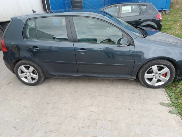 Синий Фольксваген Гольф, объемом двигателя 2 л и пробегом 337 тыс. км за 4500 $, фото 1 на Automoto.ua