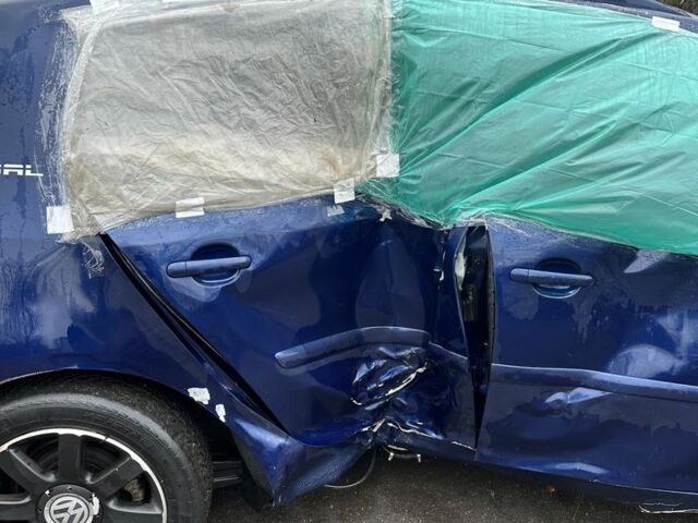 Синий Фольксваген Гольф, объемом двигателя 1.4 л и пробегом 150 тыс. км за 1799 $, фото 15 на Automoto.ua