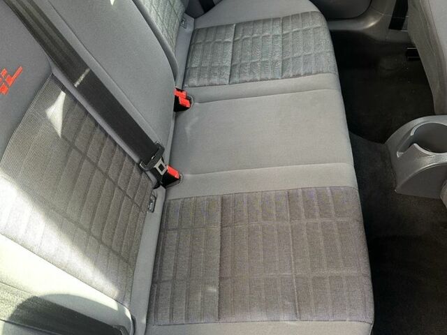 Синий Фольксваген Гольф, объемом двигателя 1.6 л и пробегом 190 тыс. км за 5899 $, фото 11 на Automoto.ua