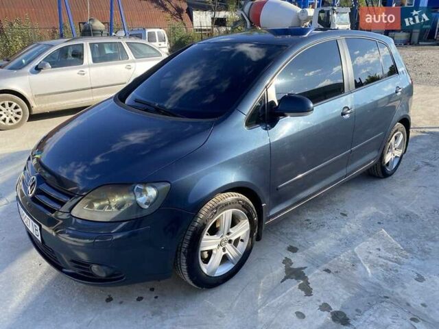 Фольксваген Гольф 2006 в Сваляве на Automoto.ua Синий Фольксваген Гольф, объемом двигателя 1.97 л и пробегом 272 тыс. км за 6500 $, фото 6 на Automoto.ua