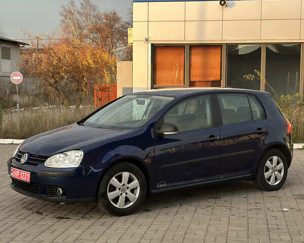 Синий Фольксваген Гольф, объемом двигателя 1.6 л и пробегом 206 тыс. км за 5950 $, фото 97 на Automoto.ua