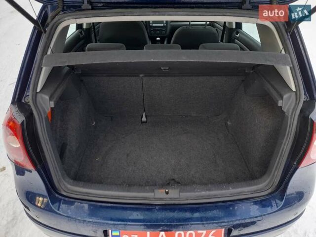 Синий Фольксваген Гольф, объемом двигателя 1.6 л и пробегом 227 тыс. км за 5450 $, фото 14 на Automoto.ua